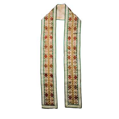 Beautiful Embroidered Uparna with Colorful Stones