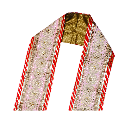 Luxurious Zari work Uparna for big occassions